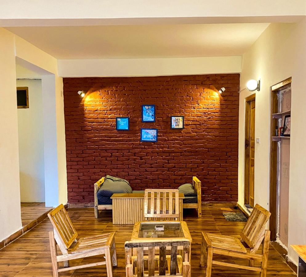 Nagar  Tag'S Stay, Naggar المظهر الخارجي الصورة